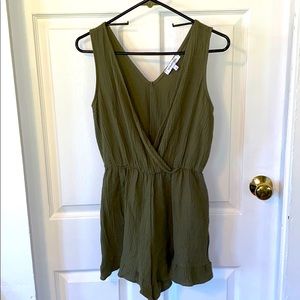 Soft ribbed green romper